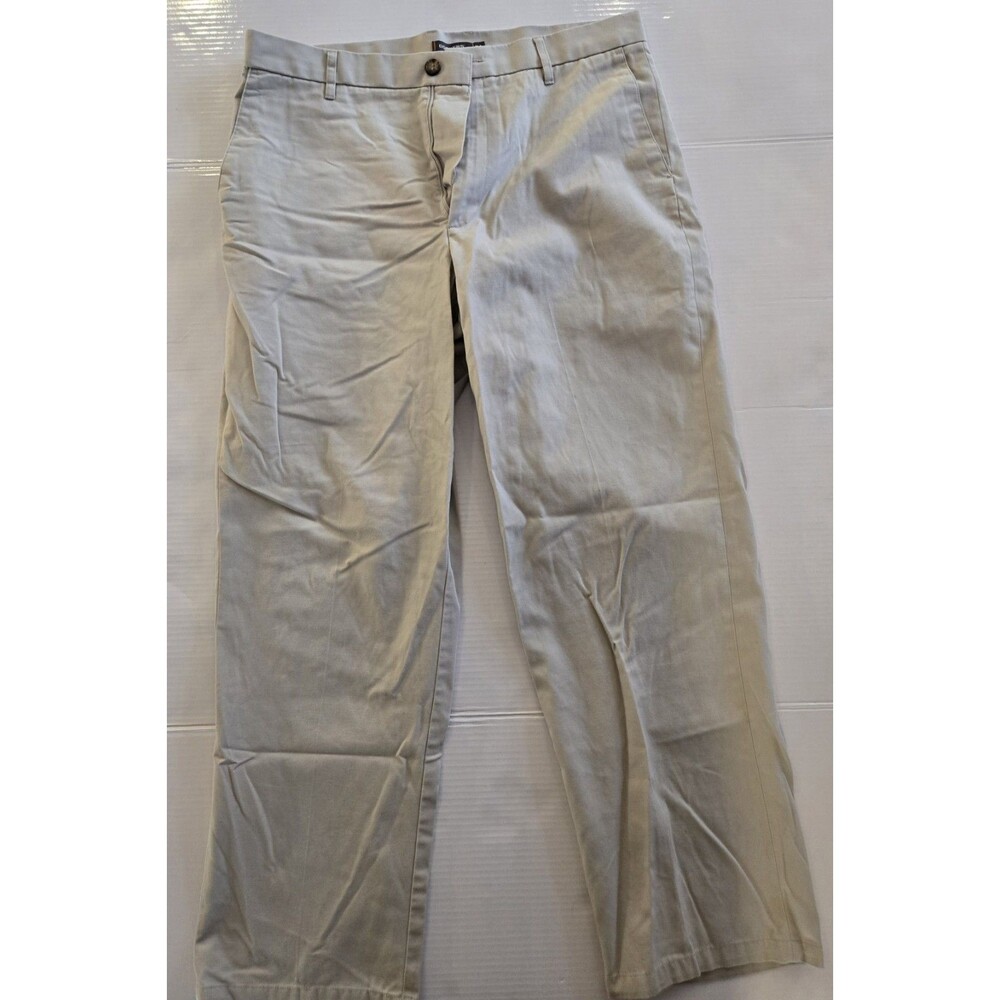 Dockers Men's Relaxed Fit Beige Cotton Twill Pleated Khaki Pants 34W